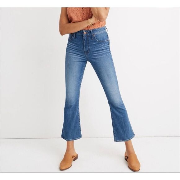 Madewell Curvy Cali Demi Bootcut Stretch Medium Blue Jeans Size 28 - Picture 2 of 7